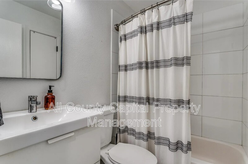 Main Rental Photo 13