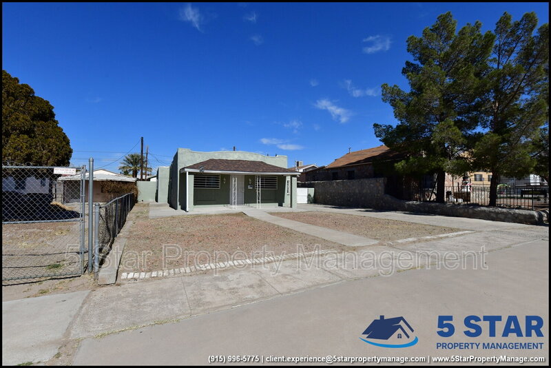 El Paso House: 4425 La Luz Avenue !!