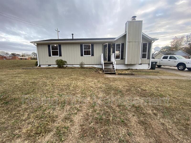 Center Point House: 547 Sunhill Rd NW