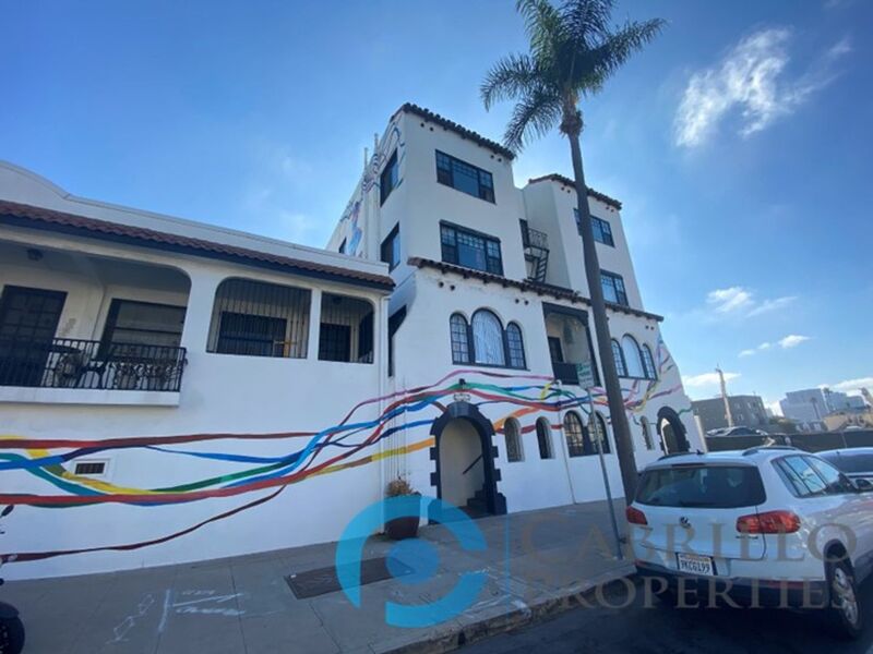 San Diego House: 2241 4th Avenue