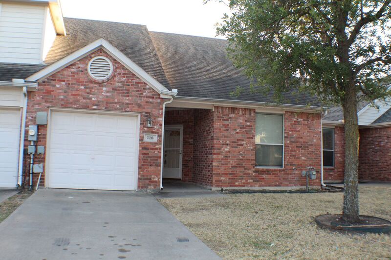 Irving House: 118 Seva Ct