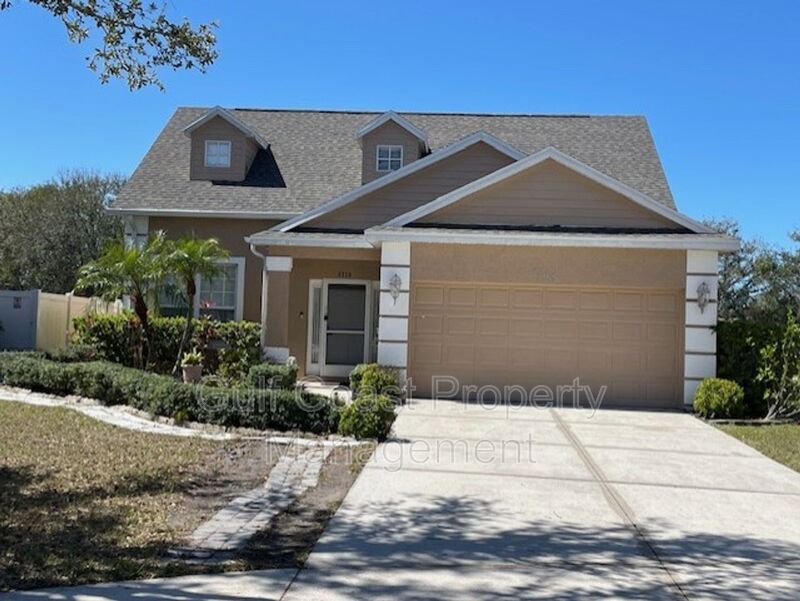 Sarasota House: 5210 Levi lane