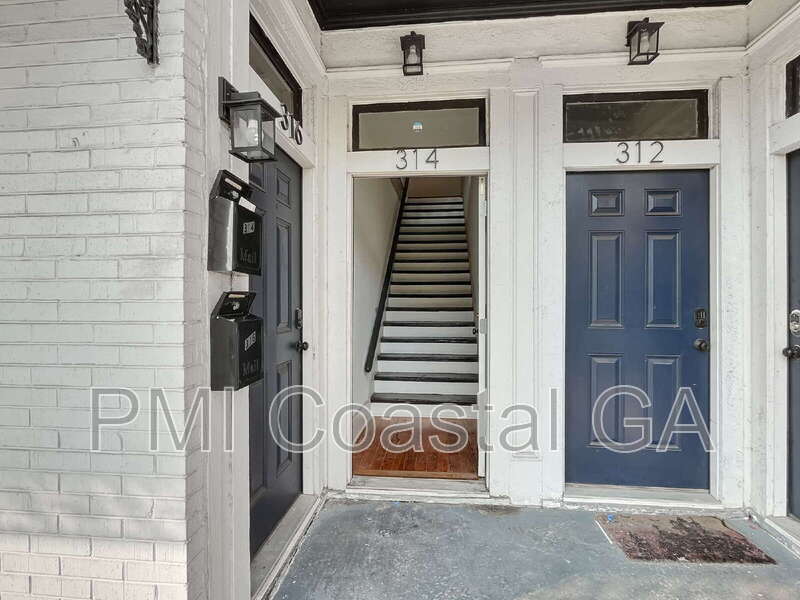 GA Condo: 314 W 42nd St