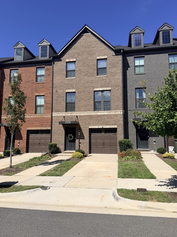 Richmond Townhome: 2109 Tobacco Mill St