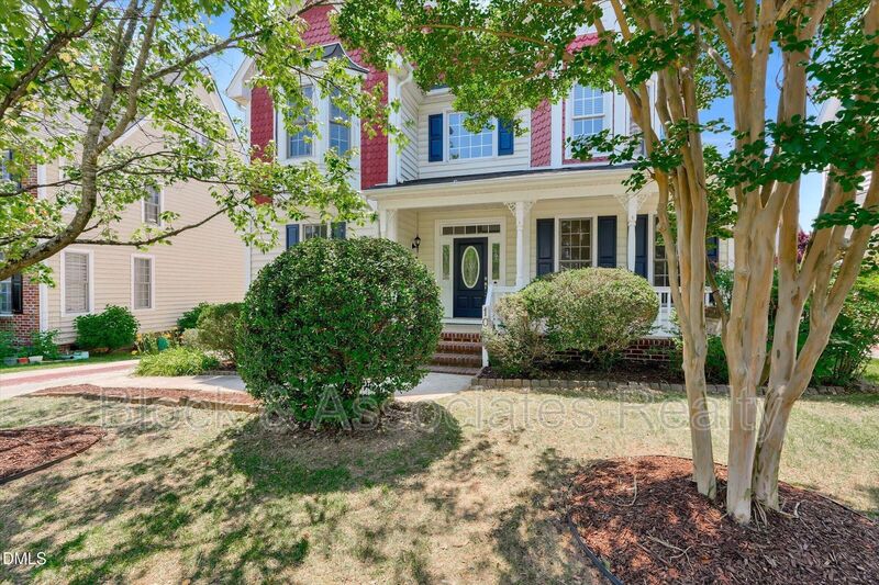 Morrisville House: 109 Old Savannah Drive