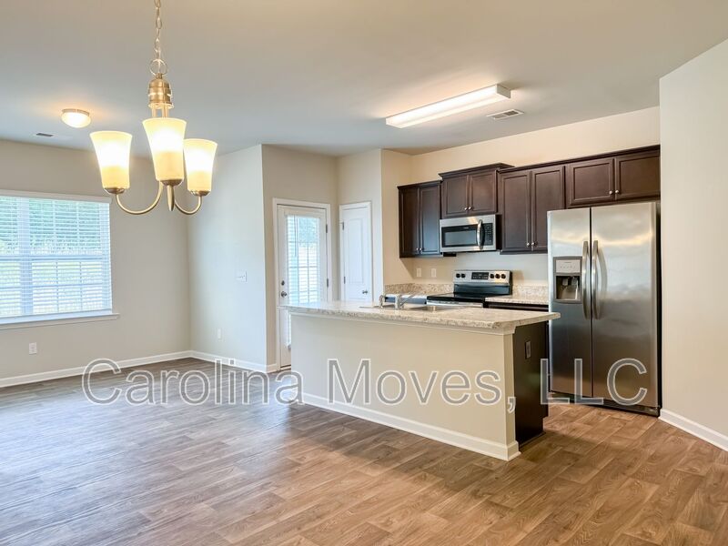 Easley Townhome: 200 Northridge Court