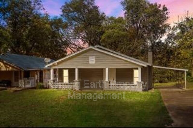 Bessemer House: 5704 14th St S