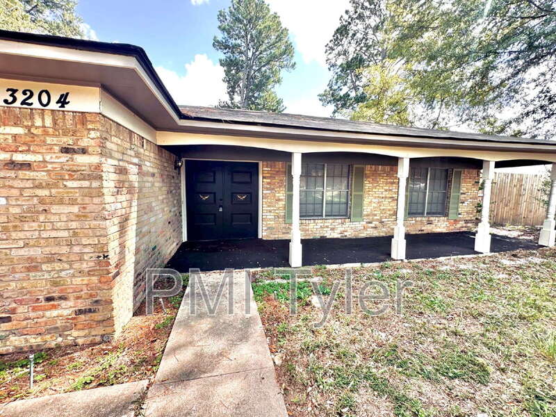 Tyler House: 3204 Old Jacksonville Highway