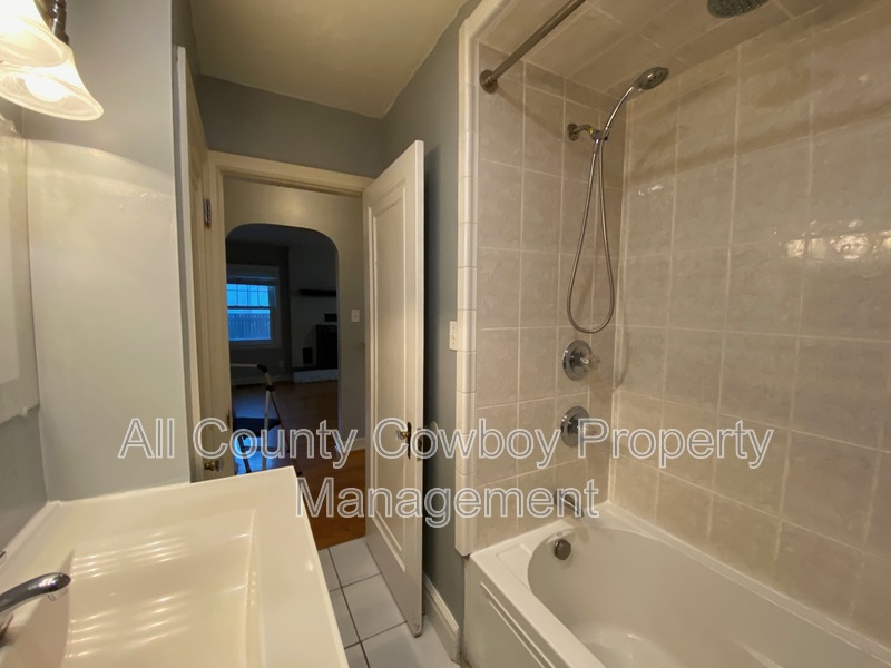 Main Rental Photo 8
