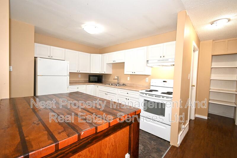 Prince George Condo: 2428 Oak Street