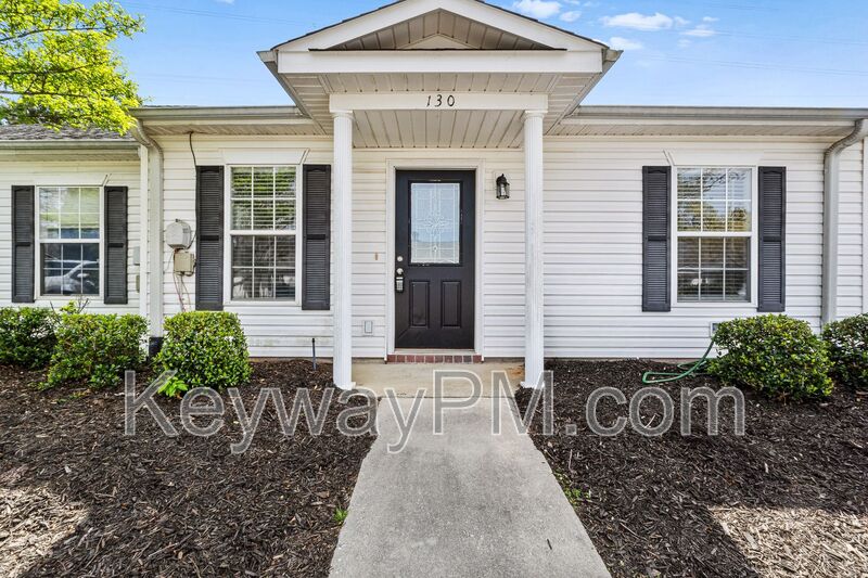 Aiken House: 130 Bennington Lane