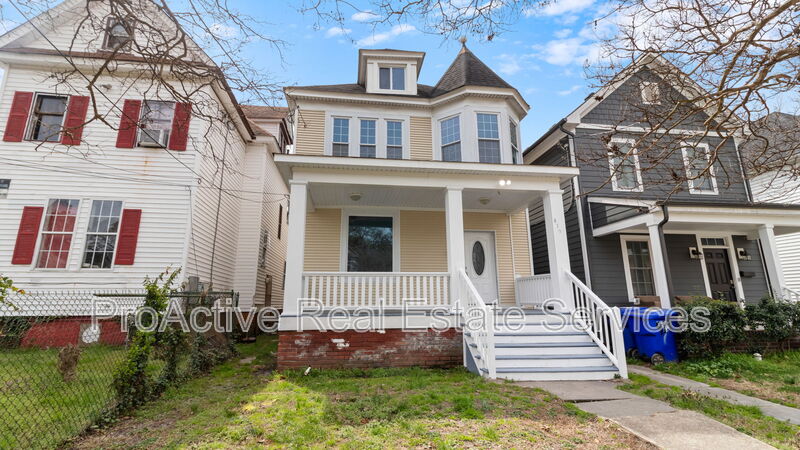 Norfolk House: 417 West 30th Street