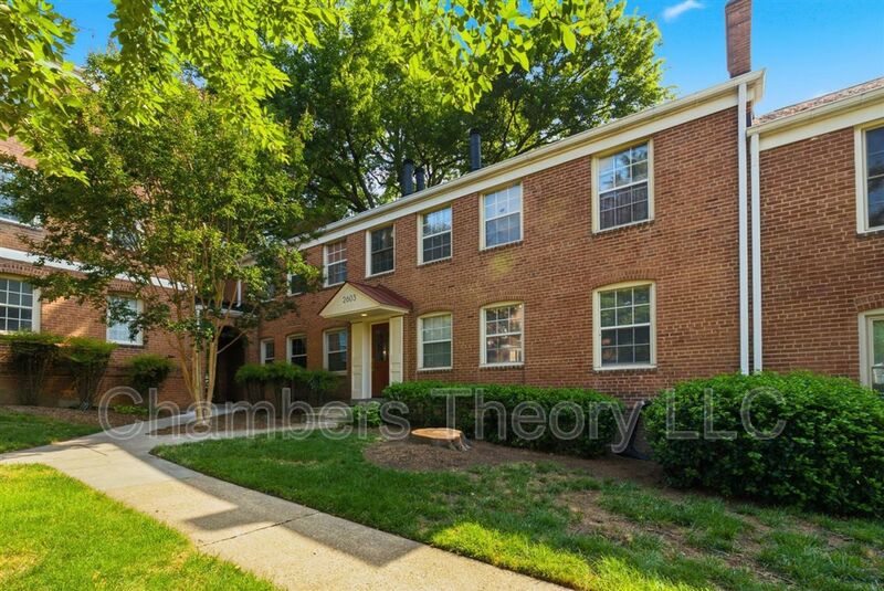 Arlington Condo: 2603 Arlington Blvd.
