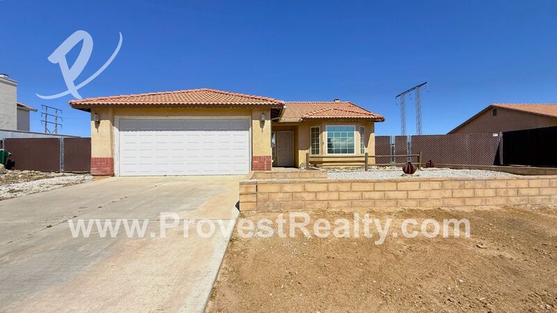 Hesperia House: 6743 Banyan Ave
