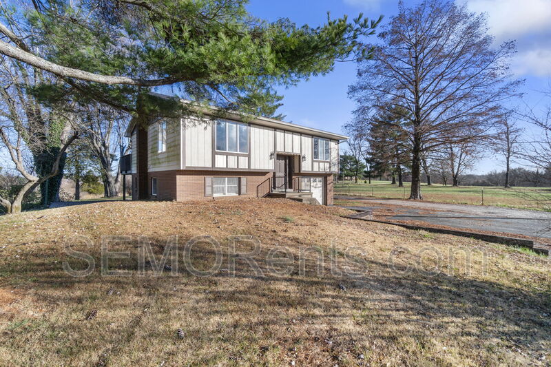 Jackson House: 233 County Road 341