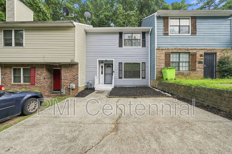 Austell Townhome: 281 Flagstone Way