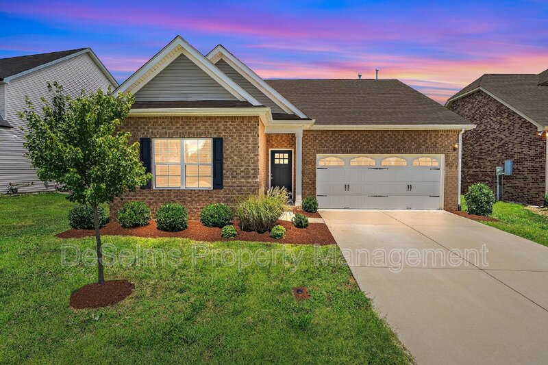 Gallatin House: 1146 Westgate Drive