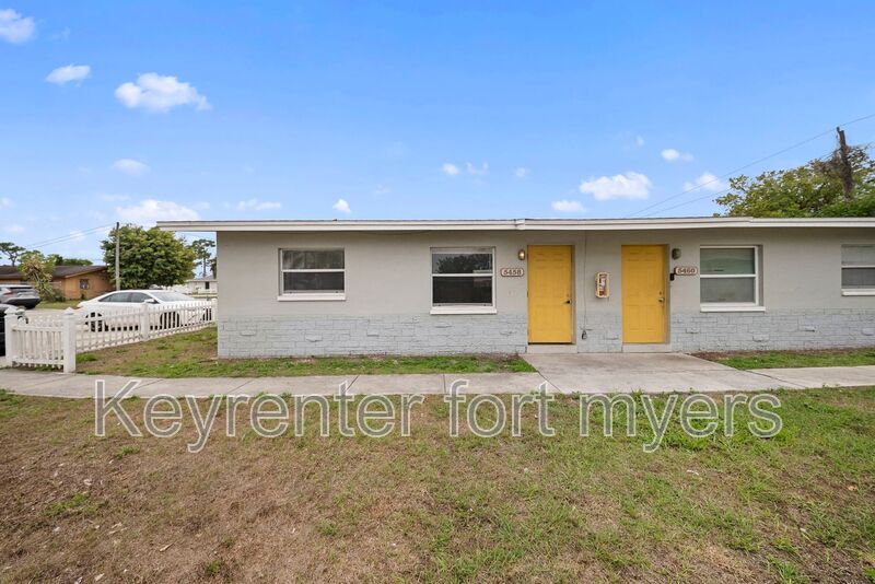 Fort Myers House: 5458 5th Ave