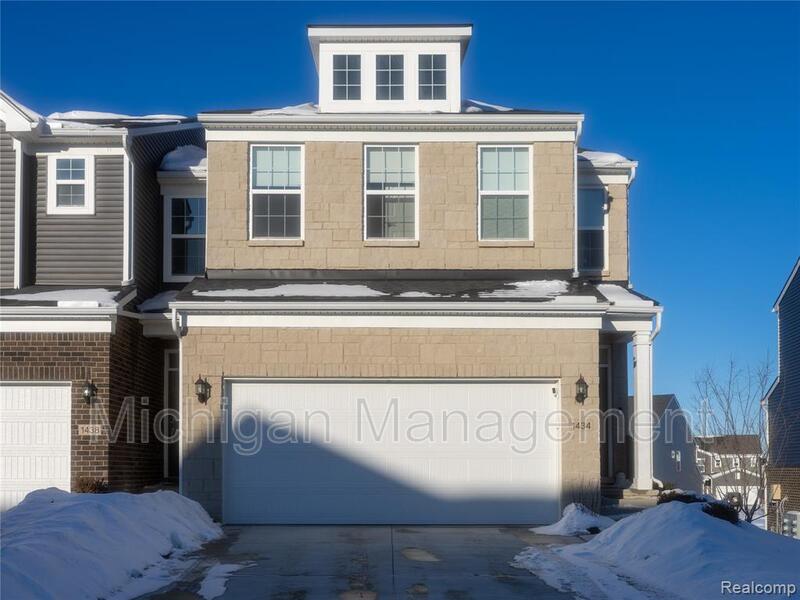 Milford Condo: 1434 Superior Dr