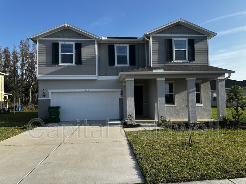 Zephyrhills House: 37489 Mackenzie Dr