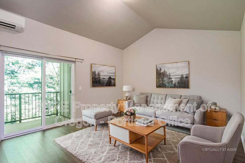 Sandy Condo: 41300 SE Vista Loop Dr