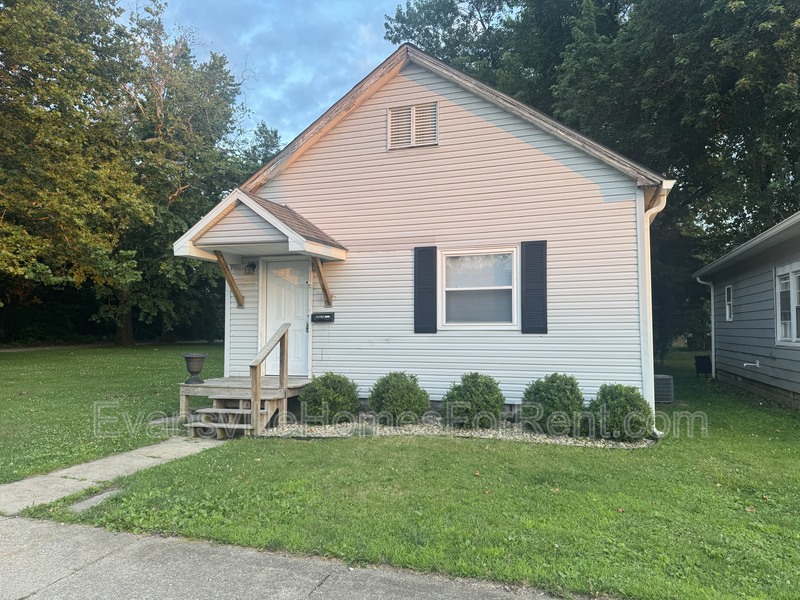 Evansville House: 2812 B Street