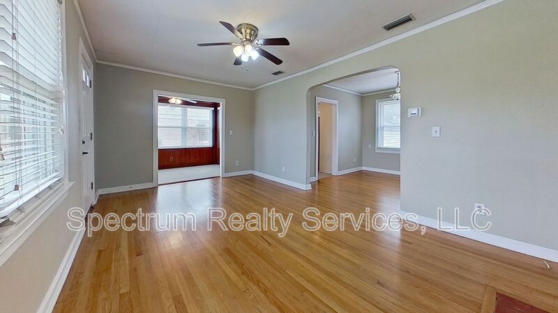 Jacksonville House: 2151 Traymore Rd