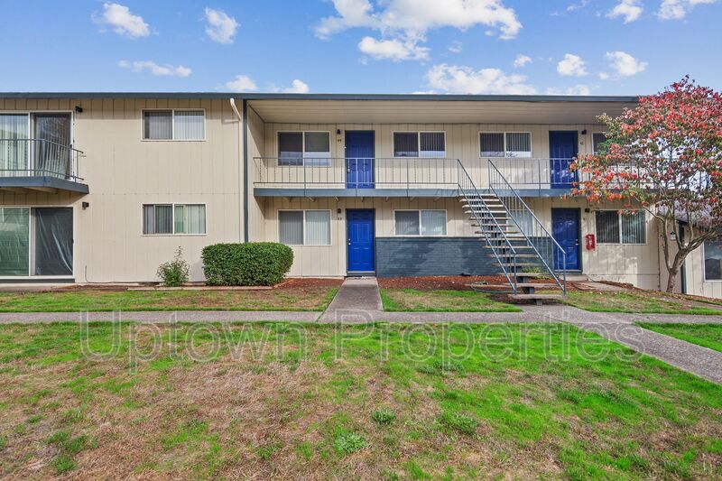 Portland House: 13000 NW Cornell Road