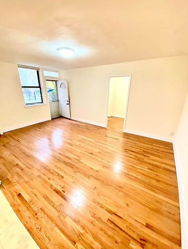East Elmhurst Condo: 22-56 80th St