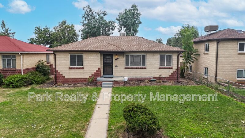 Denver House: 3536 Dahlia St