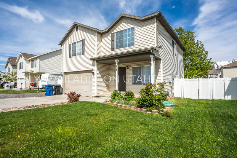 Spanish Fork House: 215 S 1050 W