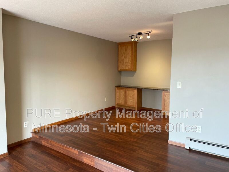 Roseville Condo: 1690 Highway 36 W