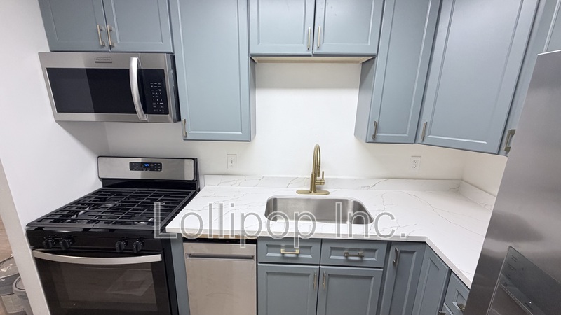 Houston Condo: 3821 Woodleigh St