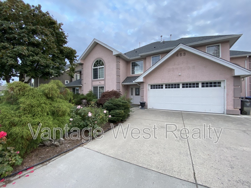 Kelowna House: 10-453 Morrison Ave
