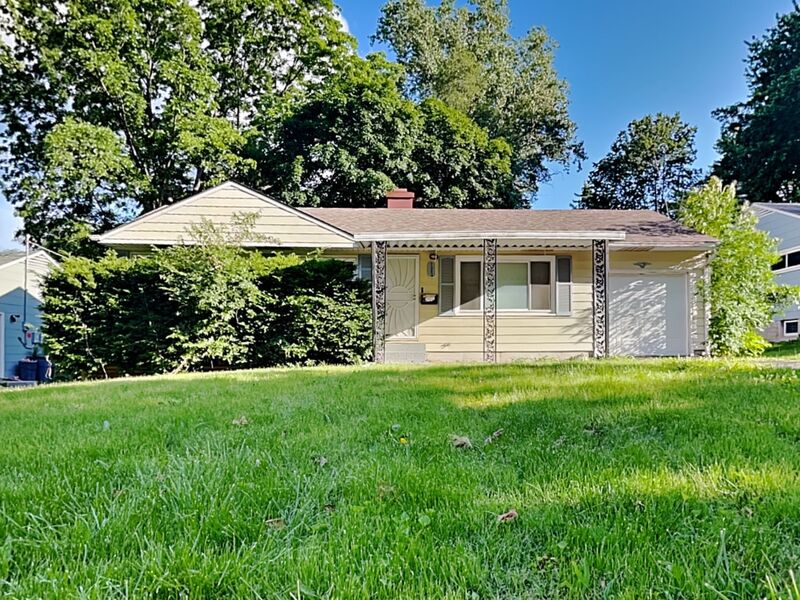 Kansas City House: 7903 E 111th Ter