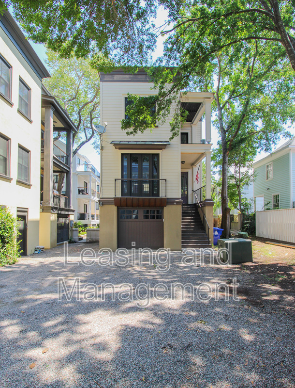 Charleston House: 13 Corinne Street
