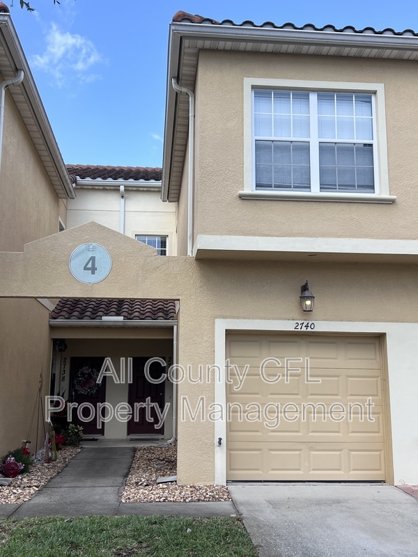 Kissimmee Townhome: 2740 Oakwater Dr.