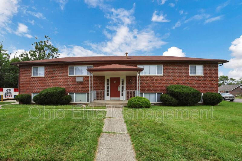 Columbus House: 1021 Binns Blvd