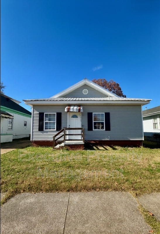 Bessemer House: 1420 3rd Avenue N