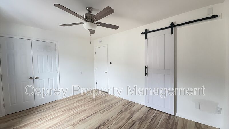 Spacious 2-Bedroom Condo! - Photo 10