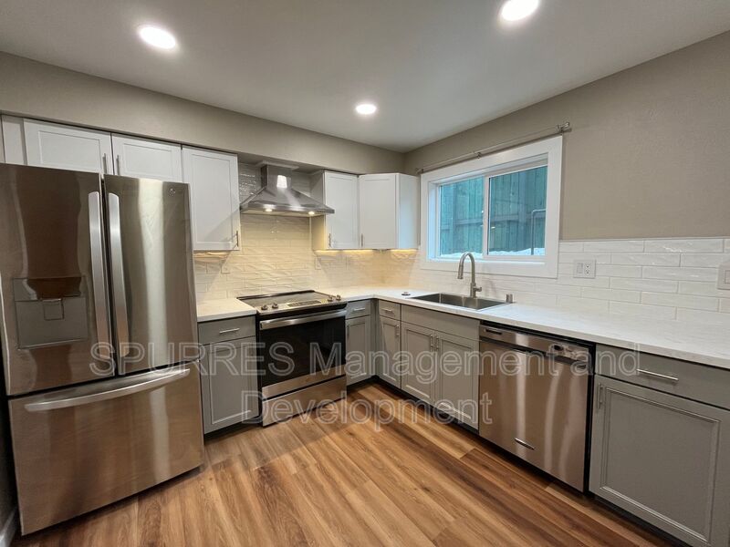 Anchorage Condo: 516 E 10th Ave