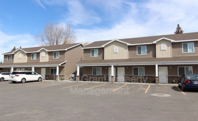 Idaho Falls House: 105 Lincoln Dr