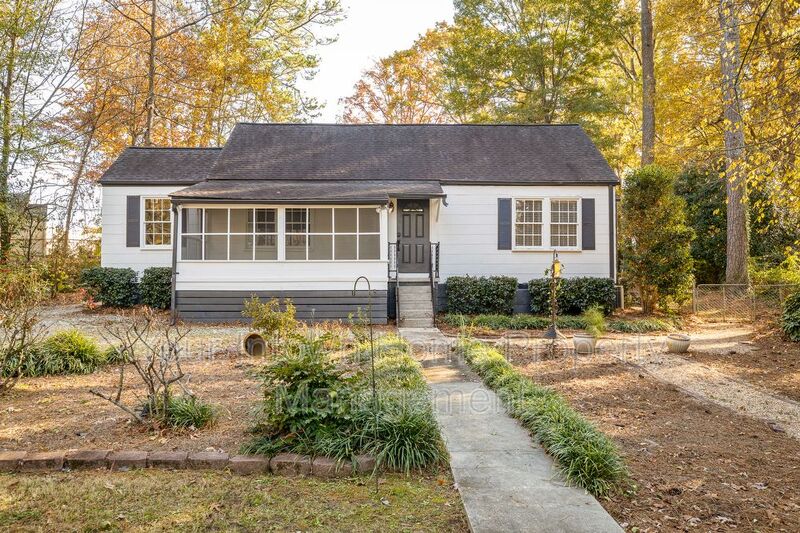 Request a Viewing for 2453 Blackmon Drive Tenant Turner