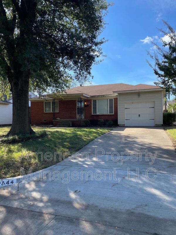 Tulsa House: 2644 S Winston Ave