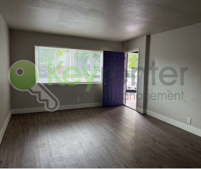 Sacramento House: 5720 Falconer Way