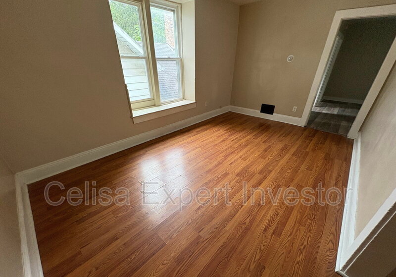 Fort Wayne Condo: 2506 Miner Street