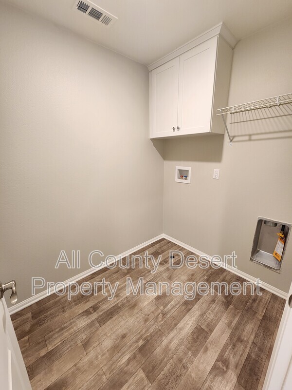 Main Rental Photo 11