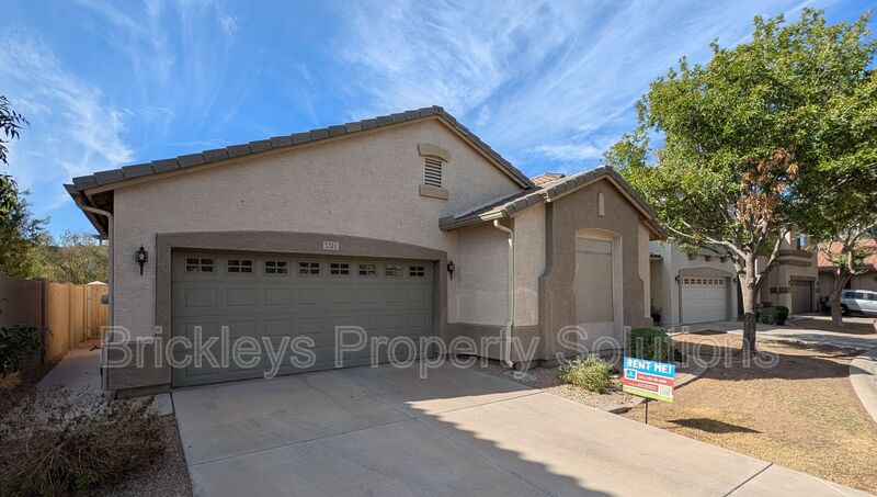 Chandler House: 1311 E Marlin Dr