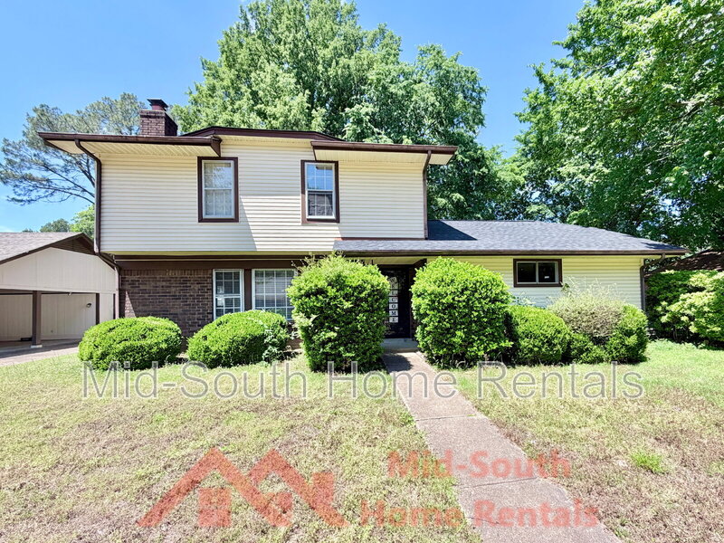 Bartlett House: 2373 West Monica Drive