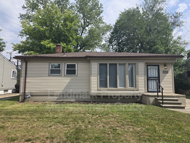 Detroit House: 19514 Woodbine Street
